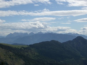 Blick von der Hochries zum Kaiser